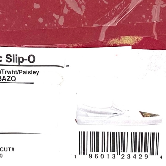 VANS Classic Slip On Shoes Low Top White Women Canvas Sneakers Skate VN000XG8AZQ - Picture 9 of 10